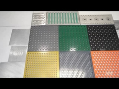 Zastosowana wysokość Obszar otwarty 30%-70% Perforated Metal Plate Ochrona środowiska