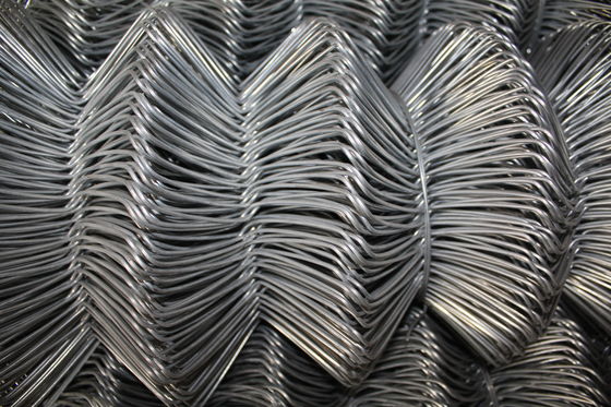 Varies Chain Link Fencing Ultimate Combination Of High Strength And High Flexibilitymetal mesh fencechain link wire mesh fence