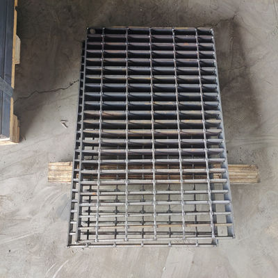 455/30/100 Heavy Duty Steel Bar Grating Shipbuilding Channel Płyta schodkowa