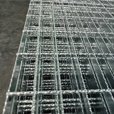Tanie wygodne Gorąco zanurzone Galwanizowane Żółtożąbki 30 X 5 mm Galwanizowane Żółtożąbki stalowe
