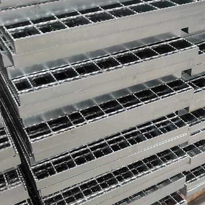 Ciężkie stalowe podłogi grillowane z maszynowym ciśnieniem spawane 30 mm płaskie pręty łożyska