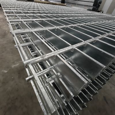 Anodyzowane wykończenie powierzchniowe aluminiowe kratki do odporności na korozję grubość 5 mm