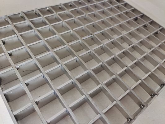 30mm łożysk aluminiowy otwarty kratka sztabu otwarty sieć odporna na korozję dla przemysłu 900x3000mm