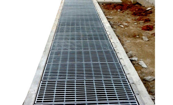 LTA Driving Ramps Grating Cover Or Drain S275jr Grating Trench Cover Electroplate For Drainage